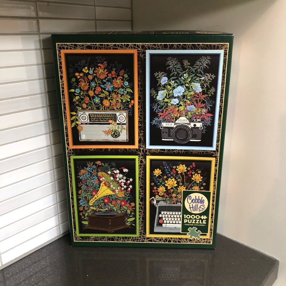 Cobble Hill Floral Objects 1000 piece puzzle
